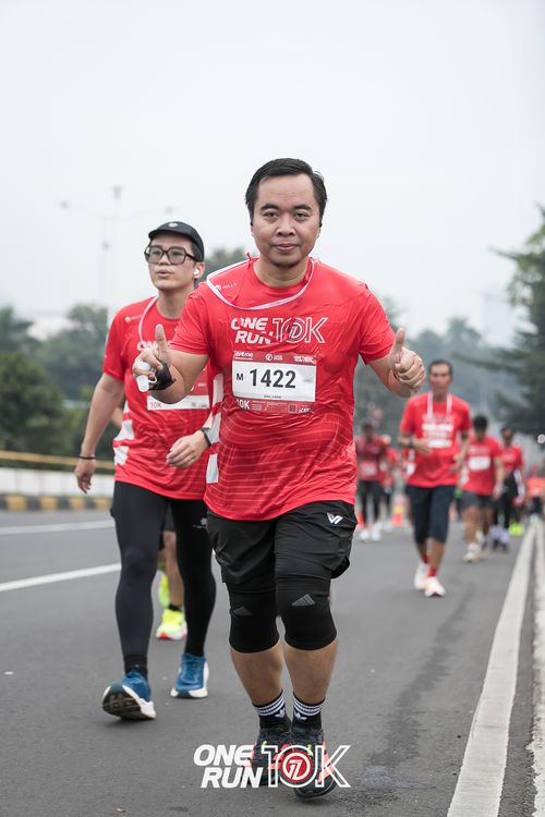 Race photo from ONE RUN 10K 2025