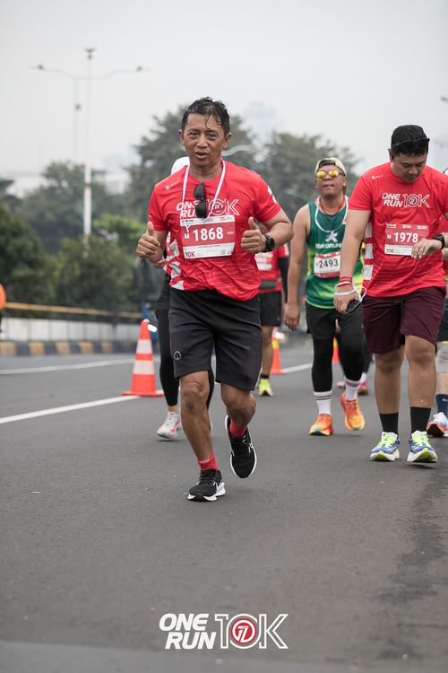 Race photo from ONE RUN 10K 2025