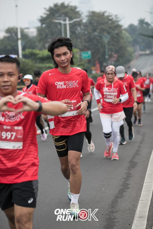 Race photo from ONE RUN 10K 2025