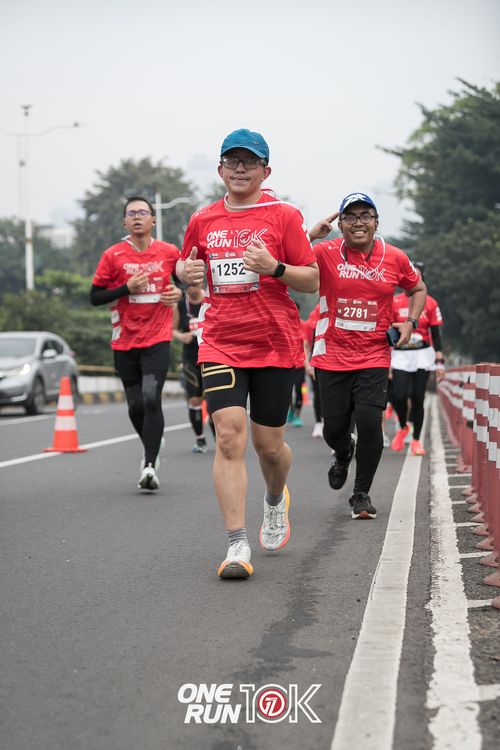 Race photo from ONE RUN 10K 2025