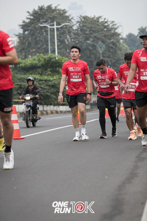 Race photo from ONE RUN 10K 2025