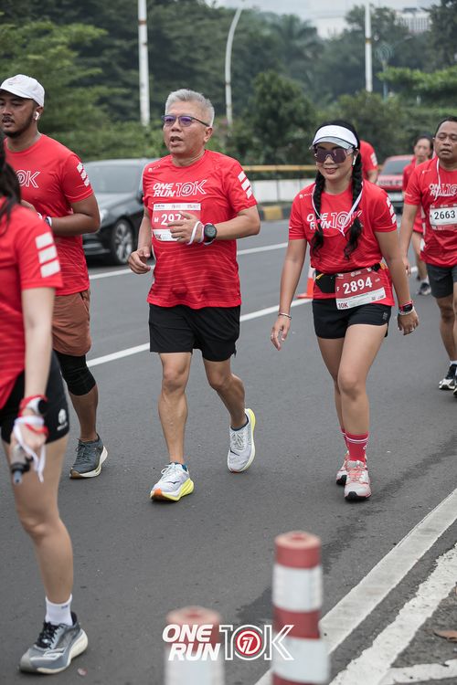 Race photo from ONE RUN 10K 2025