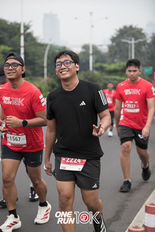 Race photo from ONE RUN 10K 2025