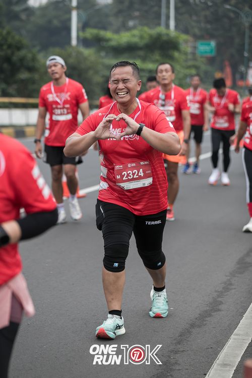 Race photo from ONE RUN 10K 2025