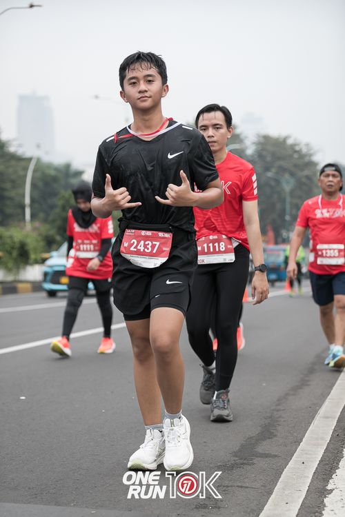 Race photo from ONE RUN 10K 2025
