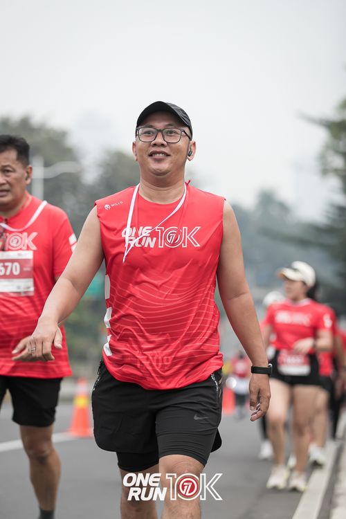 Race photo from ONE RUN 10K 2025