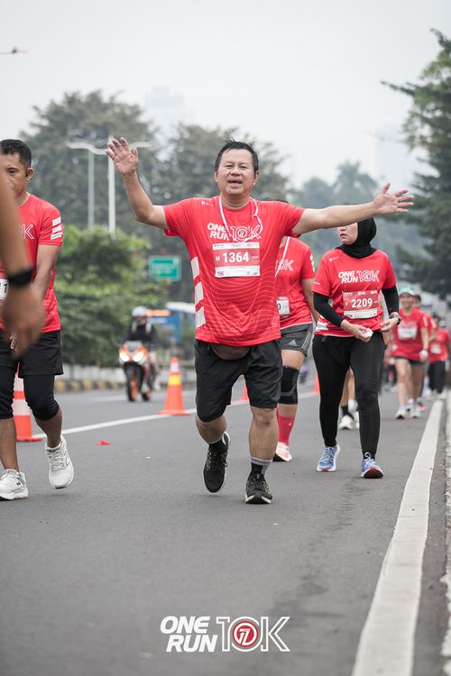 Race photo from ONE RUN 10K 2025