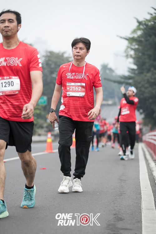 Race photo from ONE RUN 10K 2025