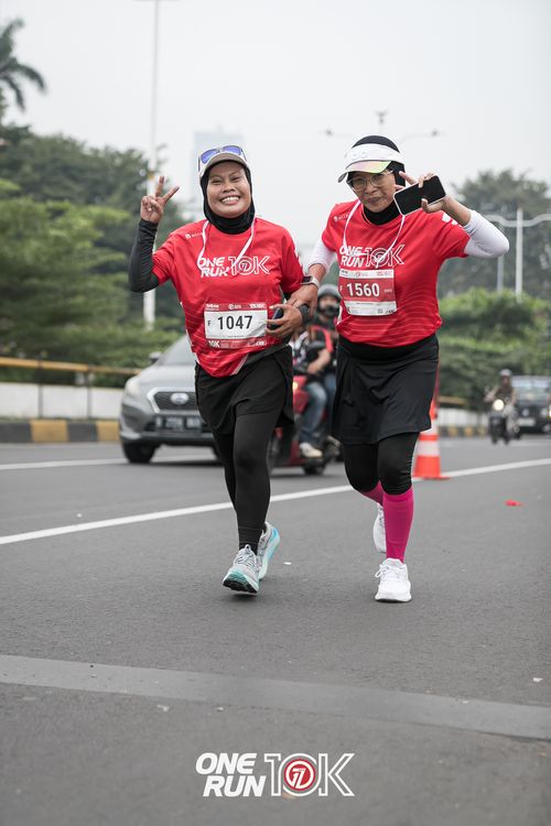 Race photo from ONE RUN 10K 2025