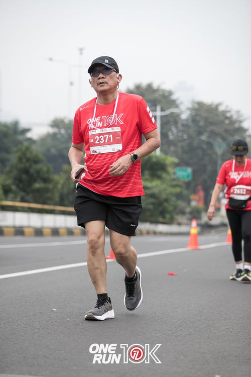 Race photo from ONE RUN 10K 2025
