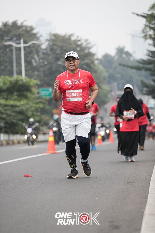 Race photo from ONE RUN 10K 2025