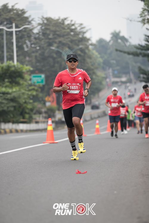 Race photo from ONE RUN 10K 2025
