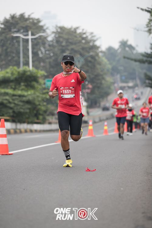 Race photo from ONE RUN 10K 2025