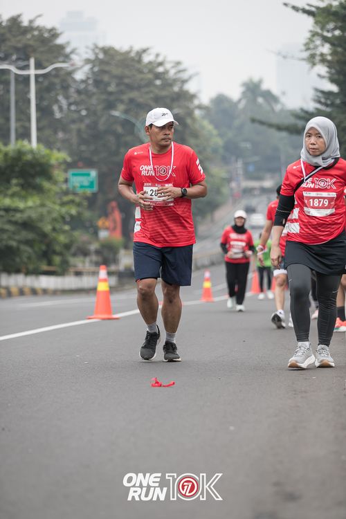 Race photo from ONE RUN 10K 2025