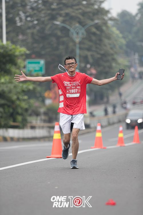 Race photo from ONE RUN 10K 2025