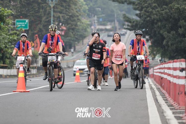 Race photo from ONE RUN 10K 2025