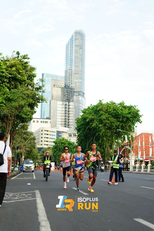 Race photo from Isoplus Run 2024 Surabaya