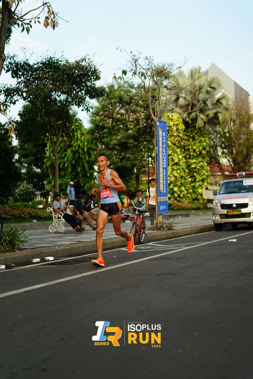 Race photo from Isoplus Run 2024 Surabaya