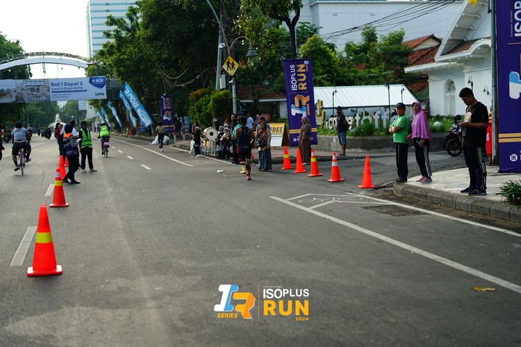 Race photo from Isoplus Run 2024 Surabaya