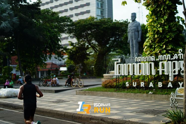 Race photo from Isoplus Run 2024 Surabaya
