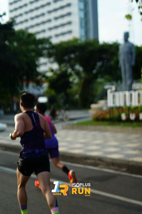 Race photo from Isoplus Run 2024 Surabaya