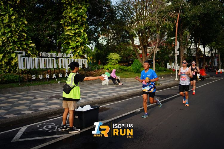 Race photo from Isoplus Run 2024 Surabaya