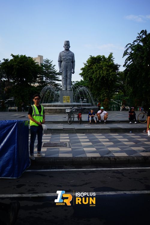 Race photo from Isoplus Run 2024 Surabaya