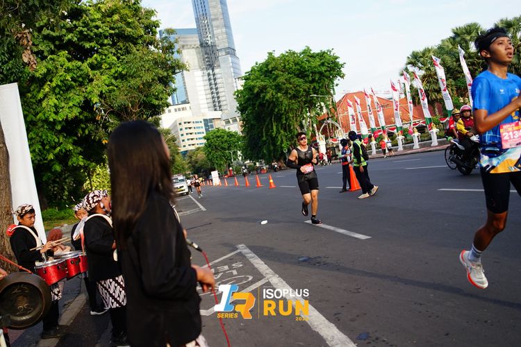 Race photo from Isoplus Run 2024 Surabaya