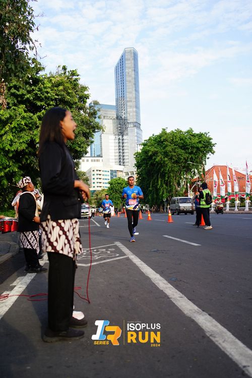 Race photo from Isoplus Run 2024 Surabaya