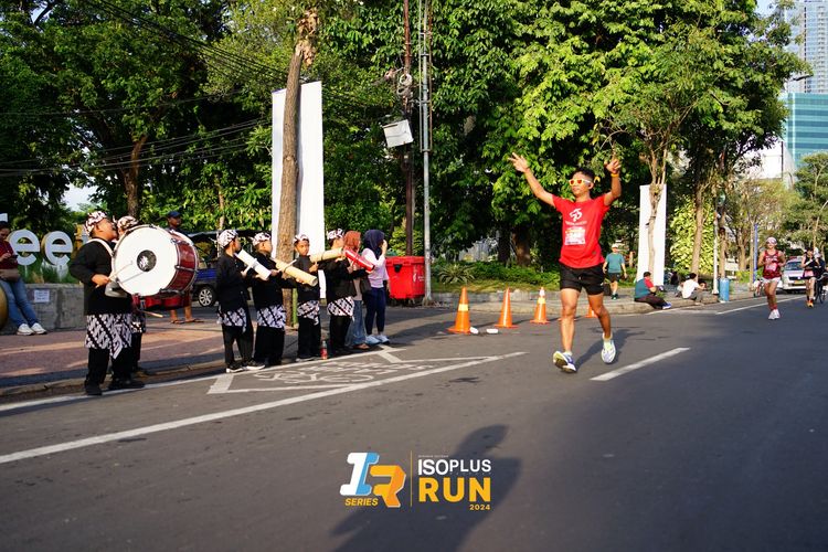 Race photo from Isoplus Run 2024 Surabaya