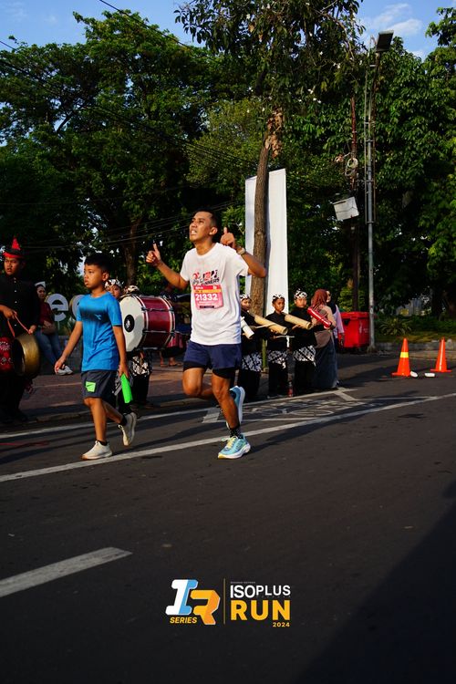 Race photo from Isoplus Run 2024 Surabaya