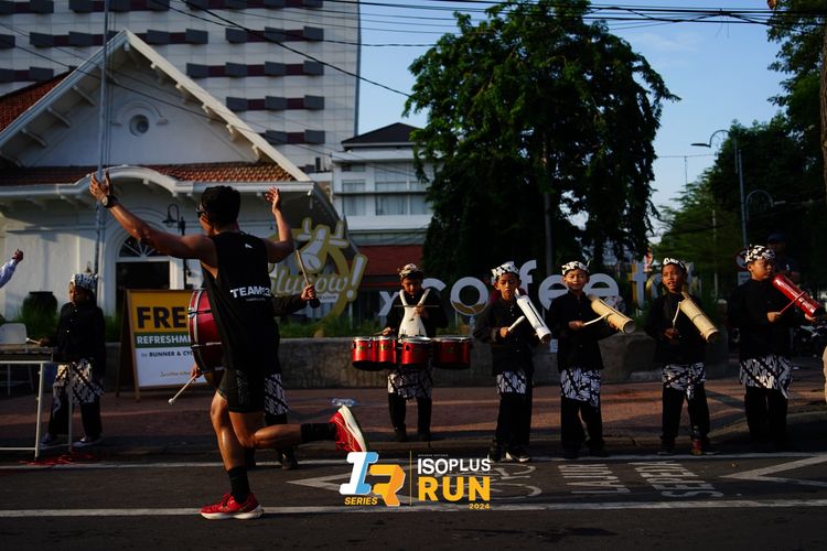 Race photo from Isoplus Run 2024 Surabaya