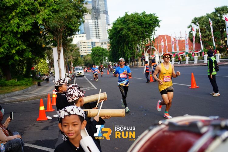 Race photo from Isoplus Run 2024 Surabaya
