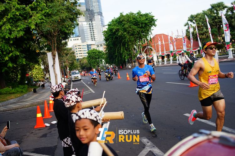 Race photo from Isoplus Run 2024 Surabaya