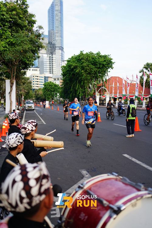 Race photo from Isoplus Run 2024 Surabaya
