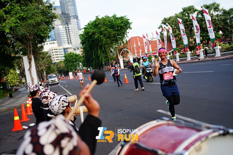 Race photo from Isoplus Run 2024 Surabaya