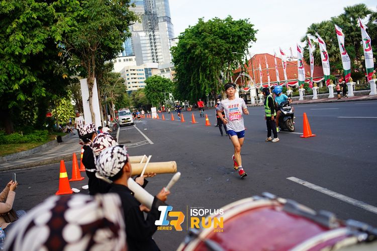 Race photo from Isoplus Run 2024 Surabaya
