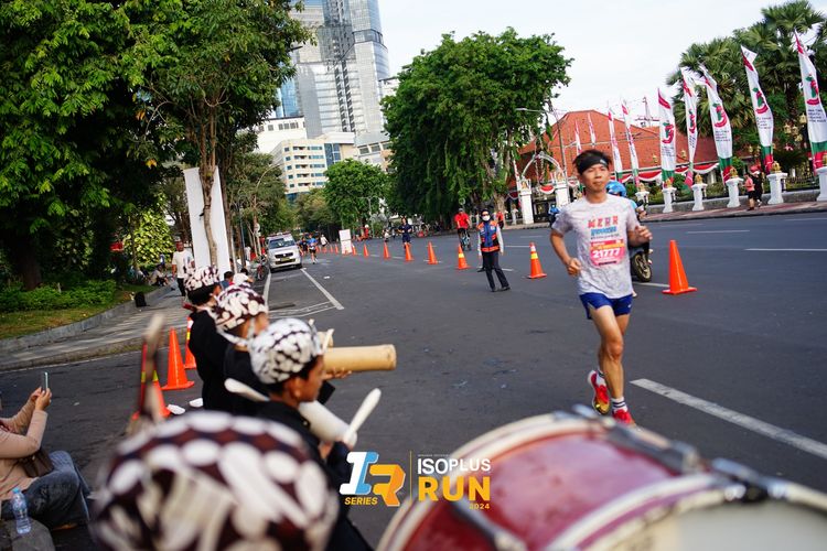 Race photo from Isoplus Run 2024 Surabaya