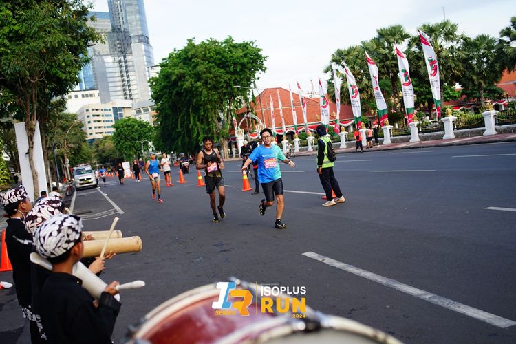 Race photo from Isoplus Run 2024 Surabaya