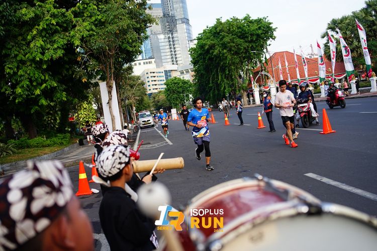 Race photo from Isoplus Run 2024 Surabaya
