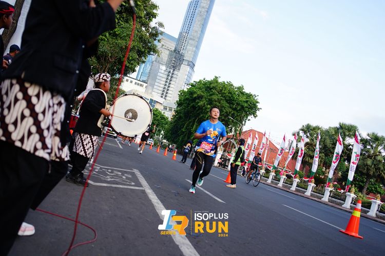 Race photo from Isoplus Run 2024 Surabaya
