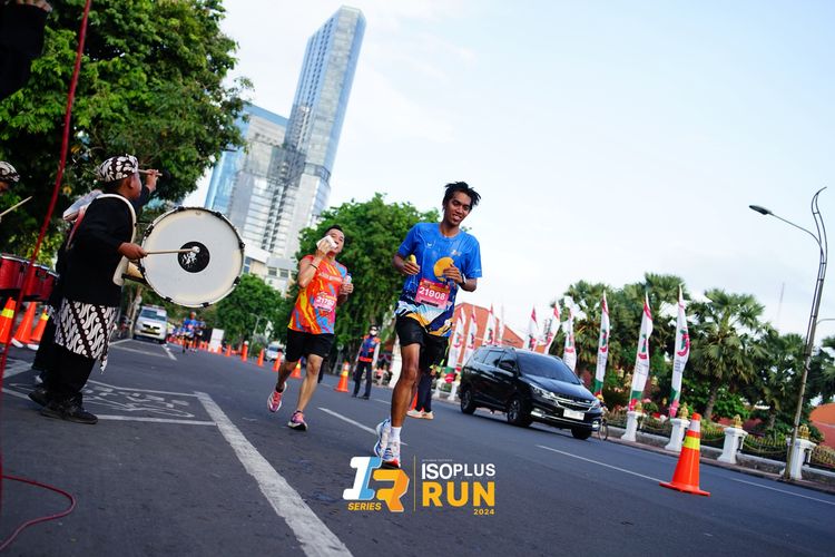 Race photo from Isoplus Run 2024 Surabaya