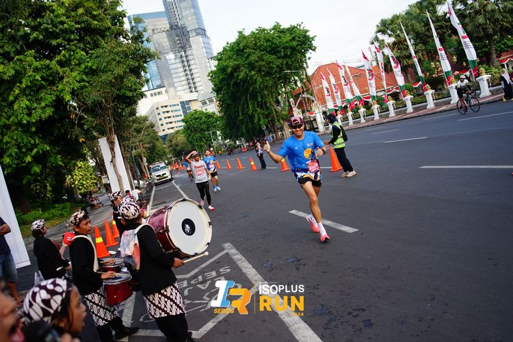Race photo from Isoplus Run 2024 Surabaya