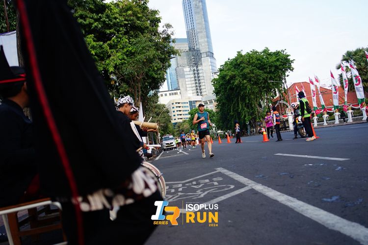 Race photo from Isoplus Run 2024 Surabaya