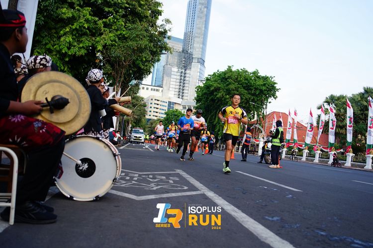 Race photo from Isoplus Run 2024 Surabaya