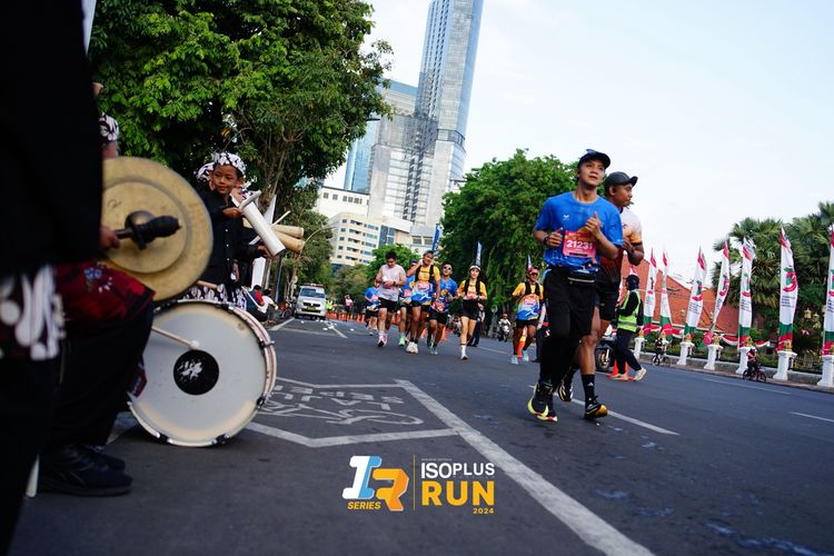 Race photo from Isoplus Run 2024 Surabaya