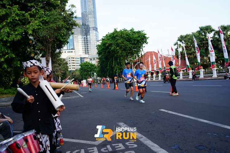 Race photo from Isoplus Run 2024 Surabaya