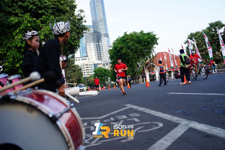 Race photo from Isoplus Run 2024 Surabaya