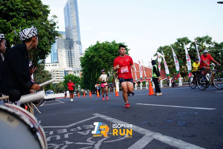 Race photo from Isoplus Run 2024 Surabaya