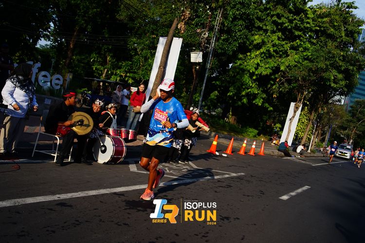 Race photo from Isoplus Run 2024 Surabaya